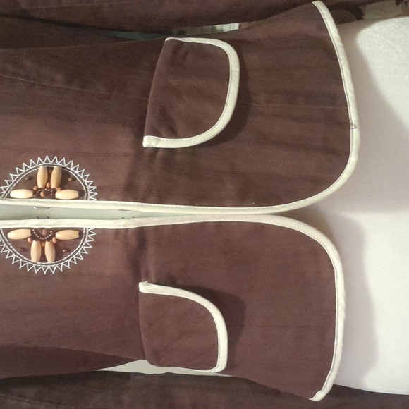 Blazer - Picture 4 of 8